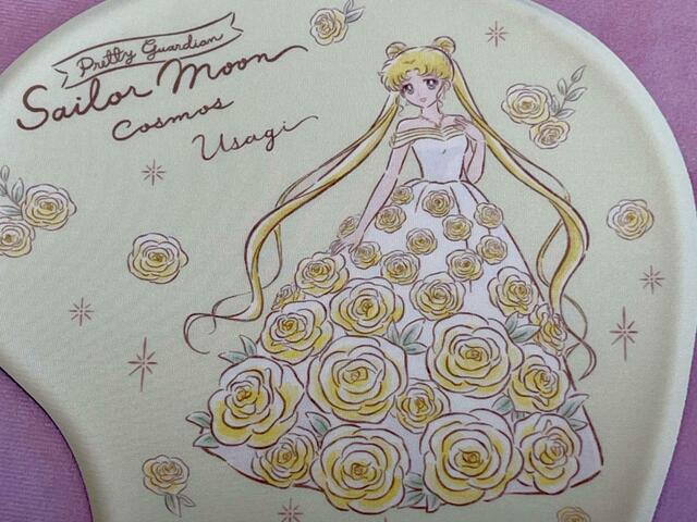 【3COINS×セーラームーン】イエローローズのドレスを着た大人っぽいうさぎ。かわいいですね♡