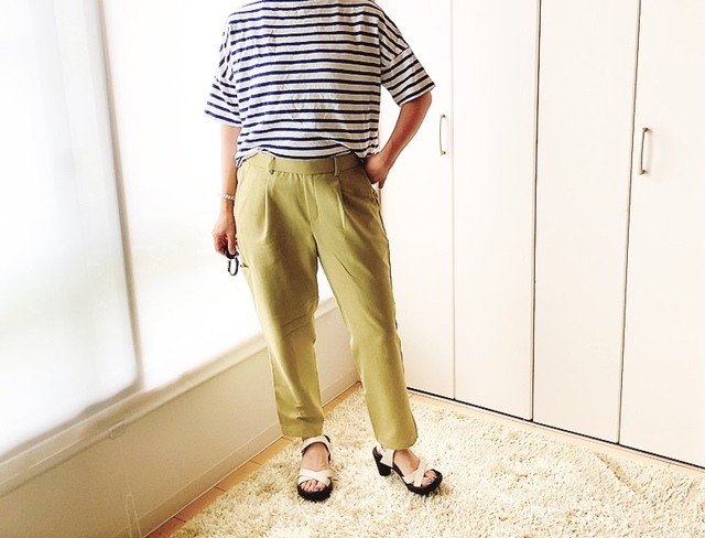 【ワークマン　レディースサーバーバスクハーフシャツ】カラーはオフホワイト、オフホワイト×ネイビー（ボーダー）、イエロー、ブラック、オフホワイト×ブルー（ボーダー）、ブルー、ベージュの7種類