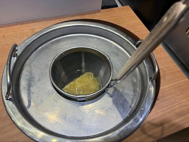 【くし葉 食べ放題】中華麺はセルフで30秒茹で！トッピングも好みでアレンジできるオリジナルラーメン体験