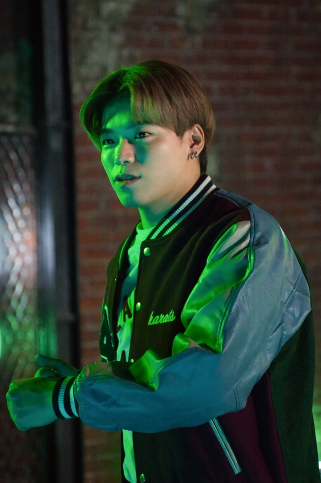 『THE FLOOR 〜Special Cover Performance〜』