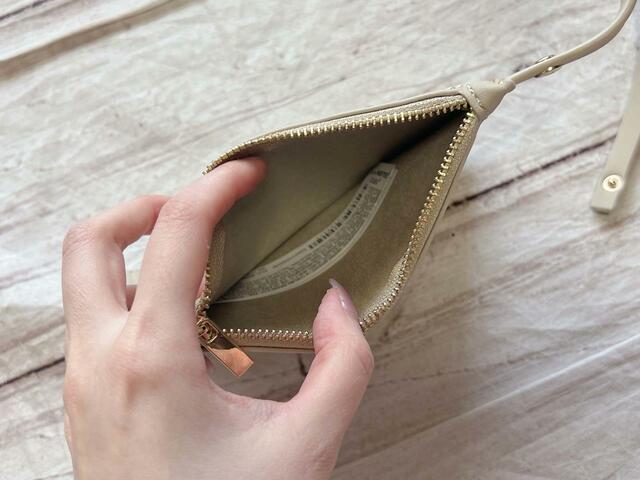 内側はシンプルな作り