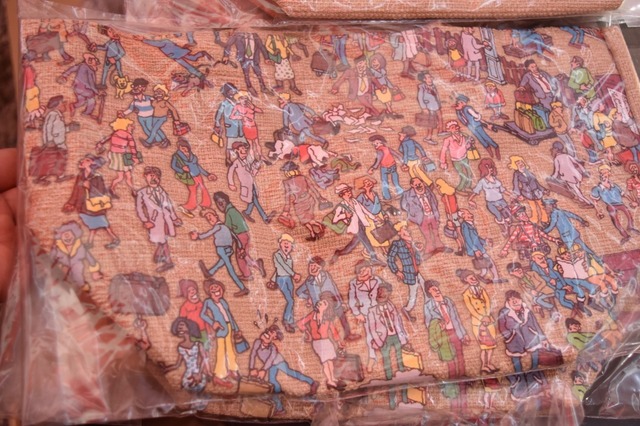 ポーチでもウォーリーを探して！