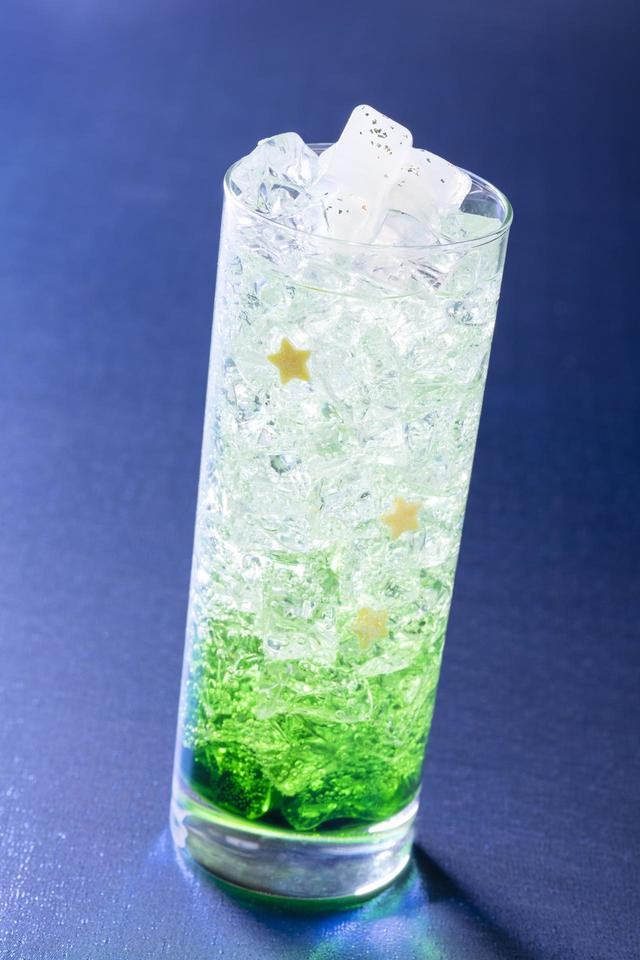 東京ディズニーシー・ホテルミラコスタ「オチェーアノ」“ディズニー・クリスマス” スペシャルドリンク