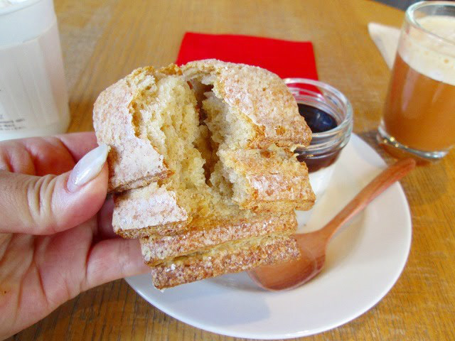 クロワッサンスコーン 