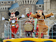 TDL「ディズニー夏祭り」2015 キッズ向けプログラム「おんどこどん!」撮影 / MezzoMiki