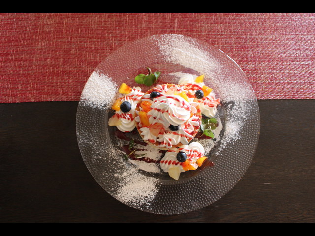 ホテルハワイアンズの一階『ワイキキ』のパンケーキ。