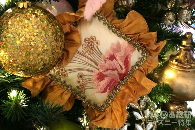 東京ディズニーシー・ファンタジースプリングスホテル クリスマスツリー