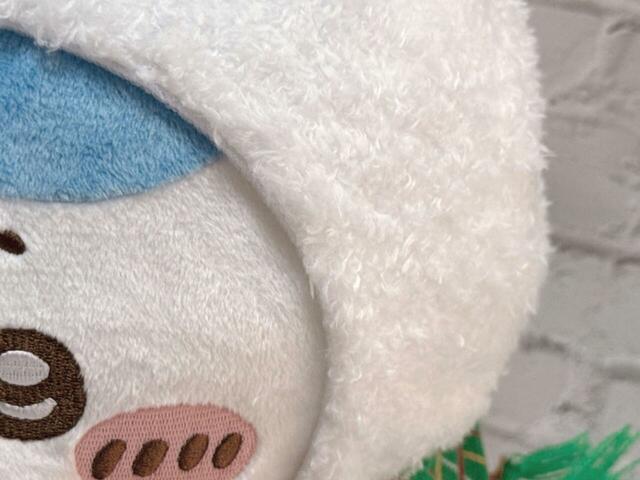 ゆきだるまの着ぐるみとお顔は素材が異なります。細部まで工夫が凝らされており、想像以上のクオリティの高さ!