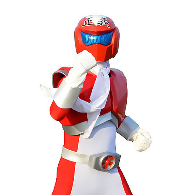 名前も見た目も面白い「ローカルヒーロー」兵庫・仮面戦士ナイスマン