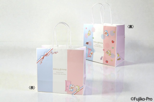 【ドラえもん×ダロワイヨ】「ドラえもん 手提げ紙袋」110円/贈り物や持ち歩きに便利なショッパー