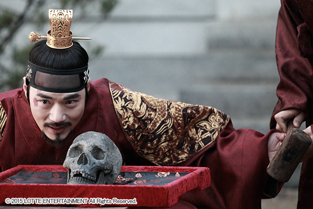 『背徳の王宮』©2015 LOTTE ENTERTAINMENT All Rights Reserved. 