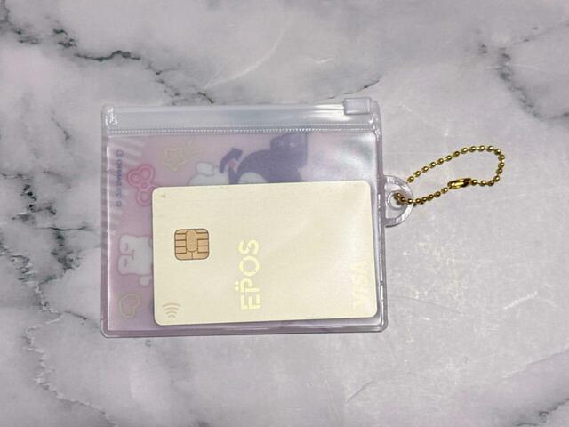 カードを入れたり絆創膏などを入れてもOK