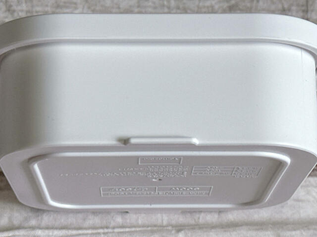  容器下部には突起があるため、加熱後も蓋が開けやすい設計