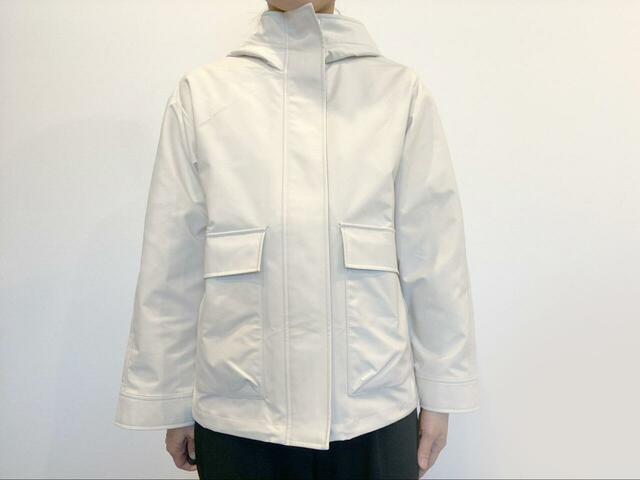 【GU マウンテンパーカ】身長167cm・Lサイズ着用。カラーはナチュラルです