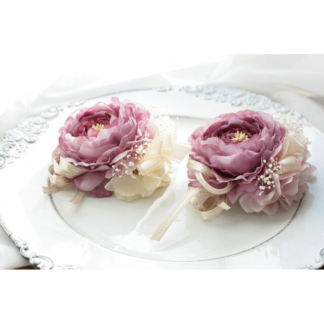 人気[再販]4ラナンキュラスのコサージュ●パープル●入園式入学式卒園式卒業式結婚式発表会に。／Second Avenue／1,980円