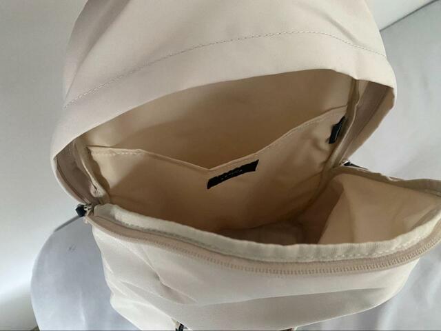【KEYUCA　N撥水ライトシェルリュック M】軽さが魅力のKEYUCAは最低限の機能を搭載