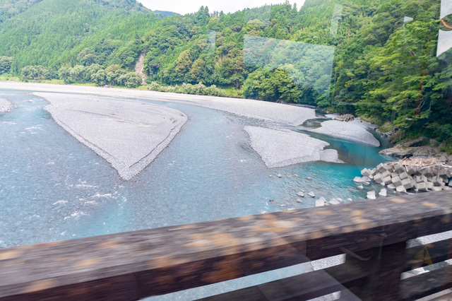 バスのバーティー車内からの風景｜大井川鐵道「Day Out With Thomas 2018」