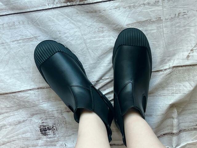 レインブーツに見えないおしゃれなデザインがうれしい！