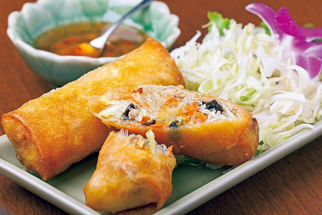 横浜の名店カレー／ボァトゥン　屋台風揚げ春巻き「ポピアトー」 580円（2ヶ）