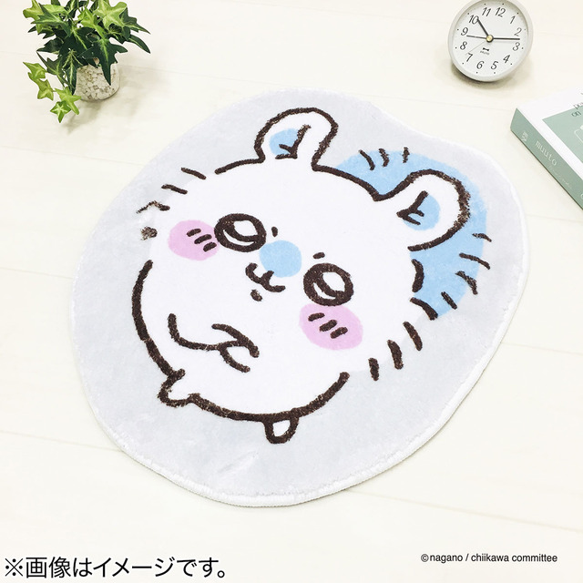 「ちいかわ インテリアマット （モモンガ）」2,420円（税込）