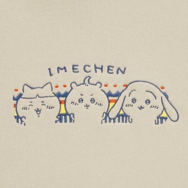 スウェットパーカ｜2,990円｜GU「ちいかわ」コラボコレクション第3弾