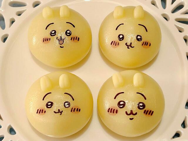 【ちいかわ食べマスモッチ】並べてみると表情の違いがわかりやすいですね！