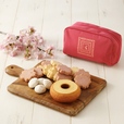 「桜スイーツポーチ ピンク」＜価格：1,620円（税込）＞【紀ノ国屋「桜スイーツバッグ」＆「桜スイーツポーチ」がオンラインストアで先行販売！店舗販売は3月1日スタート！】