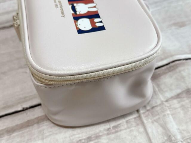 マチがしっかりあるので収納力も抜群！