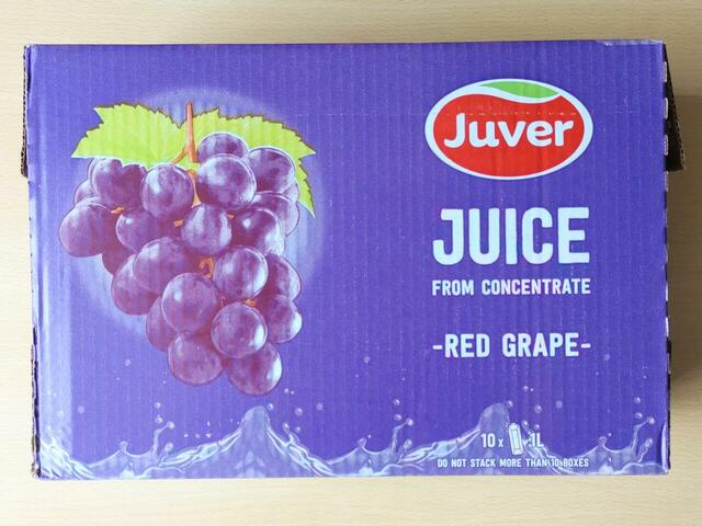 【コストコ JUVER 100％レッドグレープジュース 1L×10本 2568円】スペイン産のブドウを使った濃縮還元ジュース