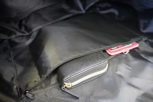 ファスナー付きの内ポケットも【moz（モズ）多機能ボストンバッグ】