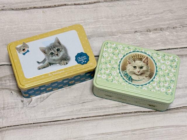 【カルディ/ラ・トリニテーヌ クッキー ロイヤルキャッツ グリーン&イエロー】各2,376円(税込)