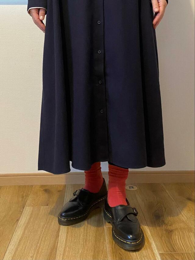 【無印良品 両面起毛フランネルスタンドカラー長袖ワンピース】身長165cm・XLサイズ着用。裾はくるぶしの10cm上あたりで、ちょうど良い丈感です