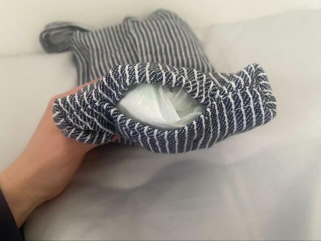 【ダイソー　ティッシュカバーにもなるレジ袋ストッカー】小さめの袋を入れるのに向いている