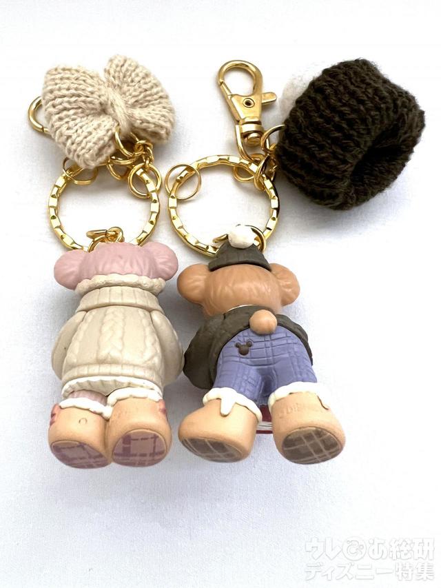 「ダッフィー&フレンズのウォームウィンター・ストーリータイム」キーチェーン2個