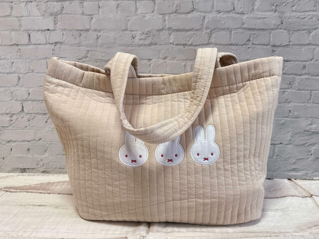 外出先で仕事をする際の荷物をイン!