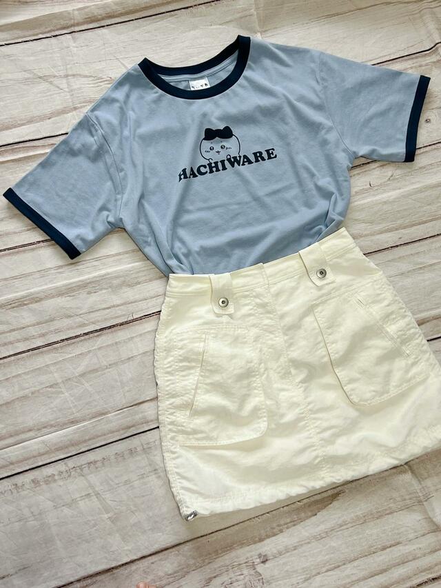 ホワイトのボトムに合わせると爽やかな印象に♪