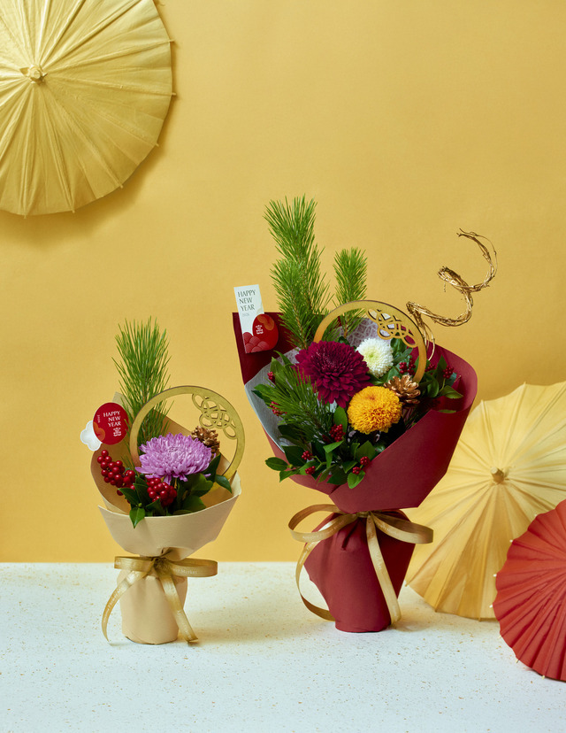 左から)HANAMADOKA 花まどか 2,750円(税込)、FUKUYUKARI 福ゆかり 4,840円(税込) ※12月下旬より順次発売