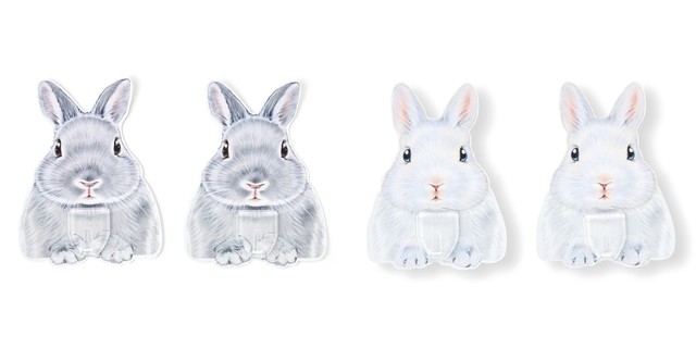 うさぎが持ってくれてるみたいな　貼ってはがせるシールフック