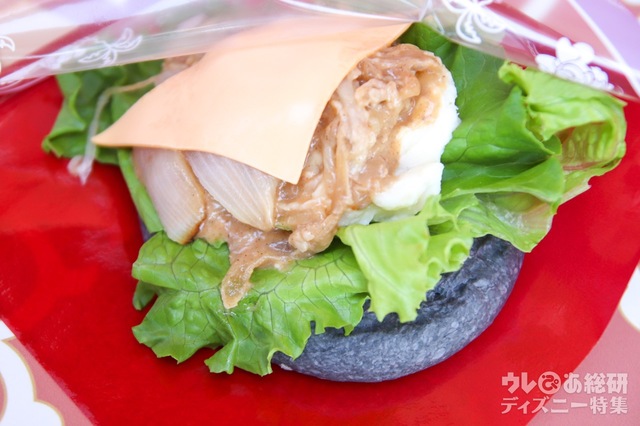 牛カルビサンド（オニオン、ポテトサラダ、チーズ）