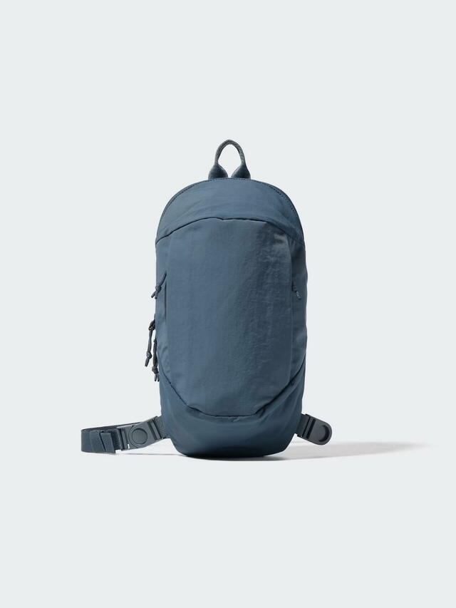 「クロスボディバッグ」1,990円(税込)