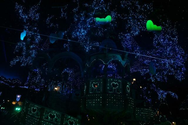 イルミネーションショー「クロミとオーエンのHalloween illumination」｜サンリオピューロランド ハロウィーンスペシャルイベント「PUROHALLOWEEN」