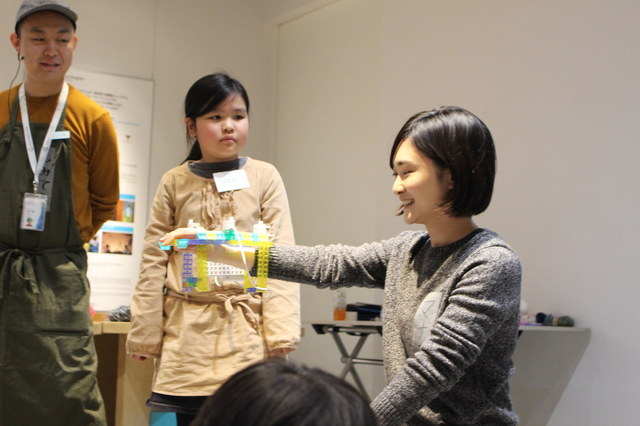 制作発表では、子ども達が説明します。