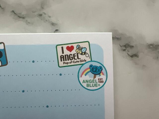 レインボーやハチなど、エンジェルブルーらしいポップなモチーフがたくさん！