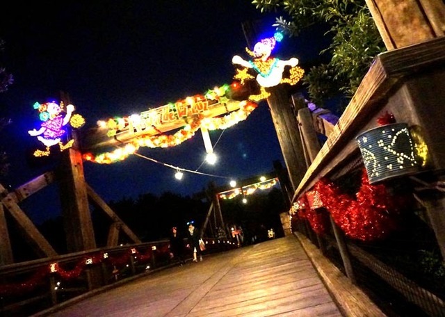 空き缶のランタンに優しい光が灯ります