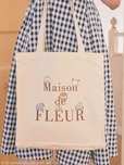 サンリオキャラクター×「Maison de FLEUR」のコラボトートバック・店舗限定デザイン（はぴだんぶい）