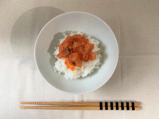 冷凍商品なので一晩程度冷蔵庫で自然解凍するのがベスト