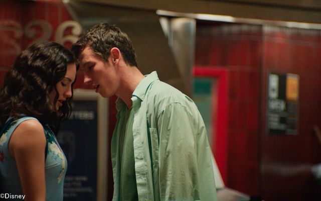 浮き草たち　©2016 Over the Barn, LLC