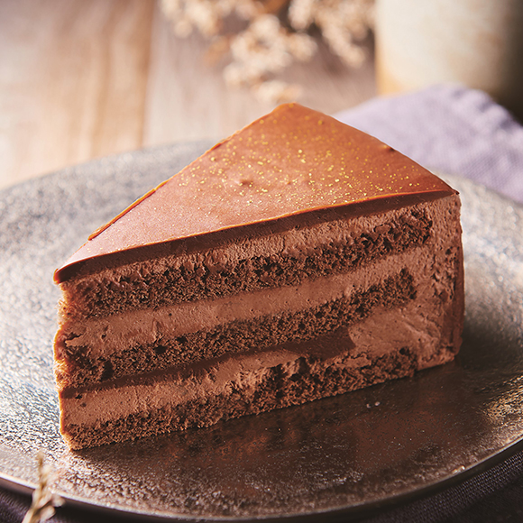 「糖質86％カットの濃厚チョコショートケーキ」324円（税込）