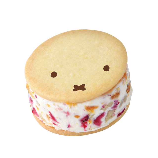 「フラワーミッフィー　チーズケーキクッキーサンドアイス」＜486円（税込）＞【フラワーミッフィー ジュースガーデン】