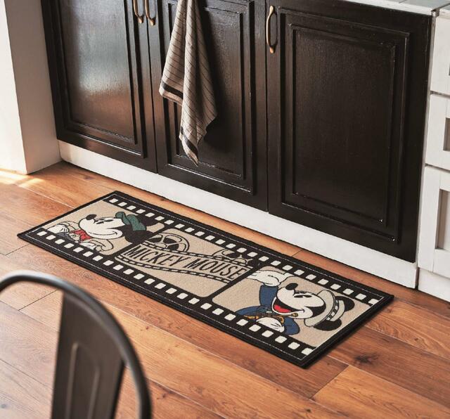 フィルムデザインキッチンマット 2,990円～5,690円｜ディズニーファンタジーショップ「ミッキーマウス タイムスリップ」